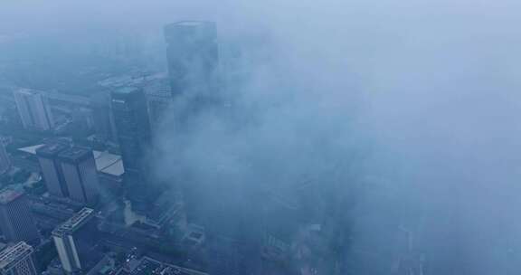 西安锦业路国瑞中心雨天云雾