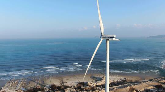 自然新能源风力发电海边大风车景观实拍4K视频素材模板下载