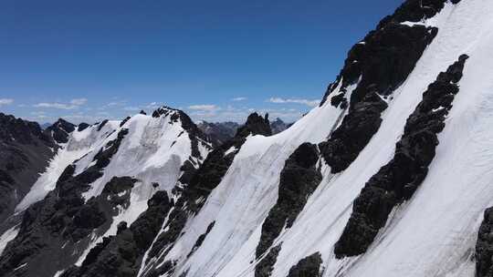 高原雪山