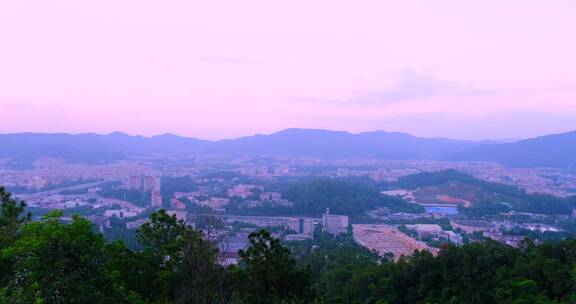 广州火炉山俯瞰城镇建筑黄昏夕阳全景风光