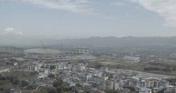 发展建设中的重庆城郊