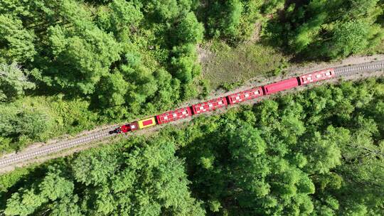 航拍森林小火车旅游列车视频素材模板下载