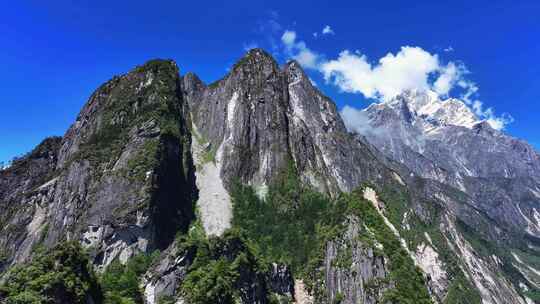 航拍四川甘孜磨西镇燕子沟高山岩石风光