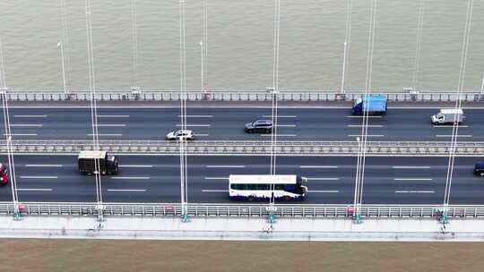 广州南沙大桥车来车往长焦航拍，全景航拍