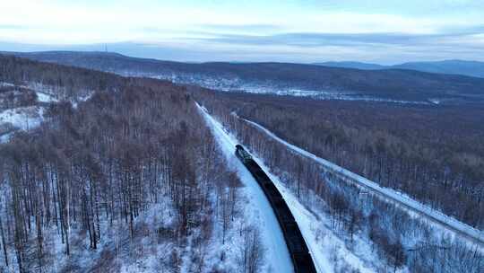 航拍大兴安岭林海雪原列车视频素材模板下载