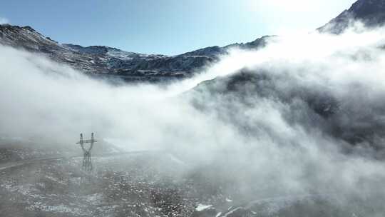 仙气腾腾的盘山公路