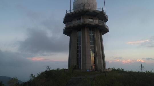 大俱源石门山