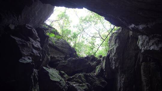 杭州宝石山景区蝙蝠洞