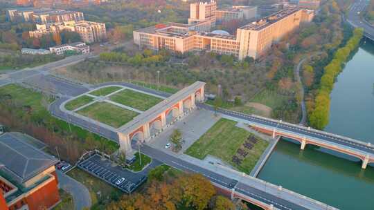 杭州浙江大学紫金港校区校门风景视频素材