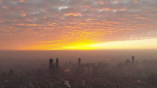 云层云彩朝霞金色阳光城市航拍天气晚霞沈阳