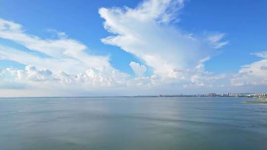 天空蓝天白云自然风景大海海浪海洋波浪