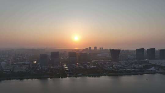 福州东湖数字小镇日出航拍城市剪影建筑风光