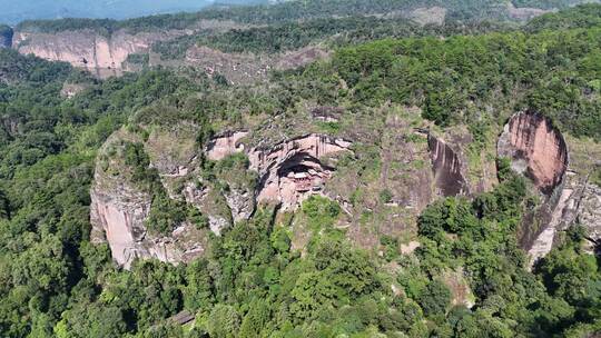 航拍福建泰宁大金湖丹霞地貌甘露寺