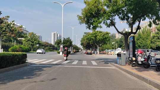 人流群体车水马龙城市建筑拍摄高清视频