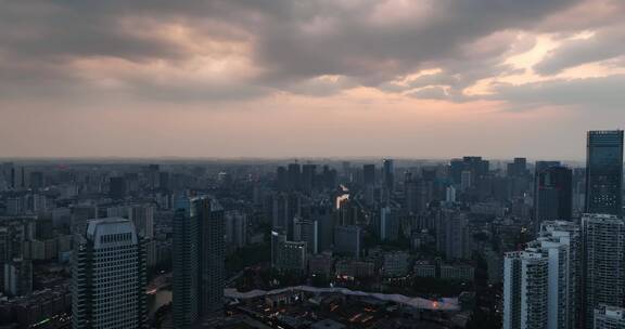 成都市中心航拍风景夕阳云朵