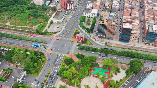 东莞茶山南路和安泰路交汇处左横移