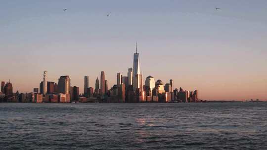 纽约日落时分曼哈顿市区景观