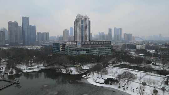 武汉汉阳区琴台大剧院雪景航拍