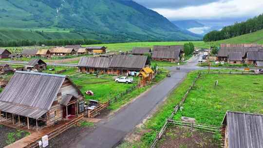 村庄，大山，草地，河流F