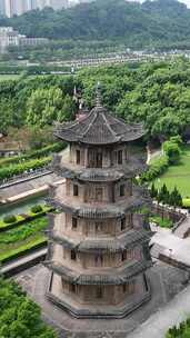 竖屏航拍福建莆田南山广化寺释迦文佛塔