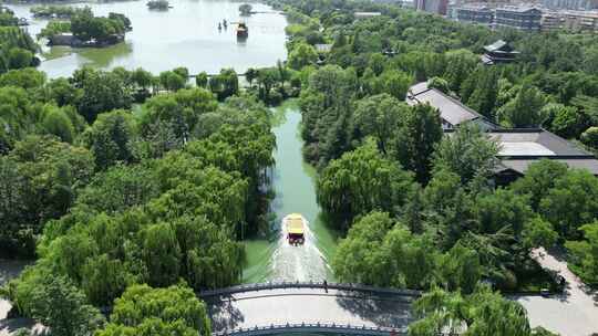 航拍山东济南大明湖5A景区