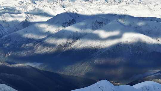 7倍雪山日出光影