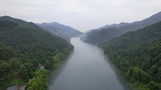 航拍湖南郴州雾漫小东江风景区4k