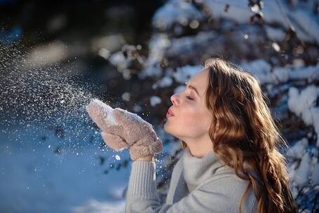 冰龙的歌谣 冬天 冰雪 神话 龙 电影