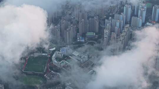 香港维多利亚港飞鹅山日落高空云层航拍