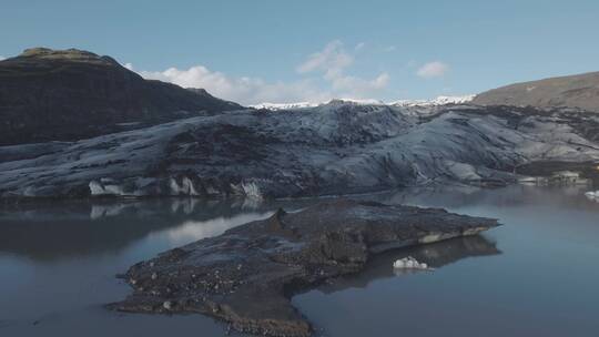 航拍冰川的壮丽景观视频素材模板下载
