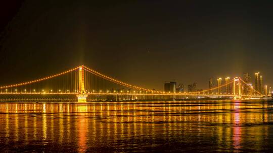 4K实拍武汉鹦鹉洲大桥夜景延时摄影