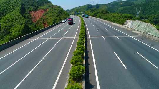 航拍广东高速公路车流 乐广许广