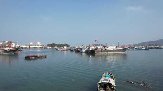 蓝色海洋大海海鲜养殖基地航拍