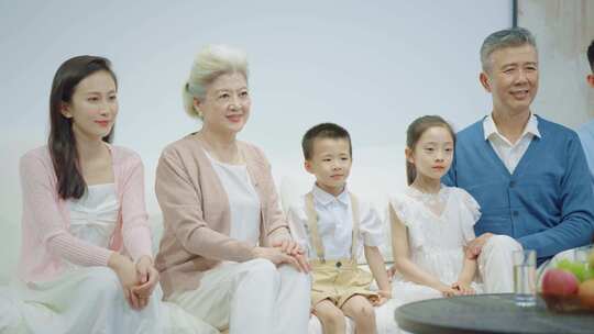 美好家庭  温馨一家人