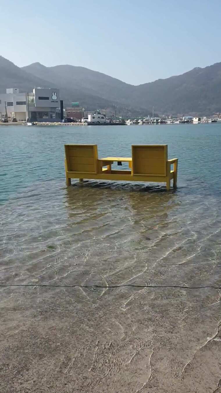 海湾 海滩 美丽 船 咖啡馆