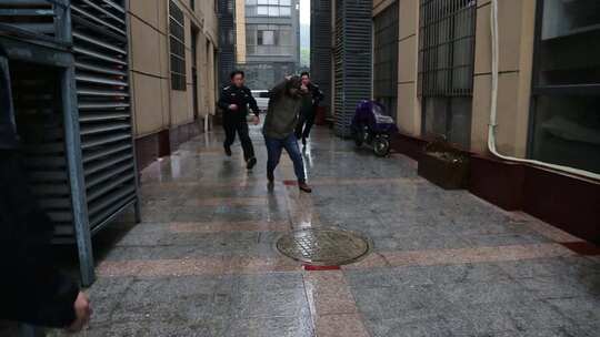 抓捕罪犯抓捕警察公安出警