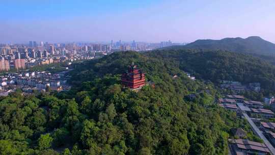 航拍杭州吴山城隍阁建筑风景视频