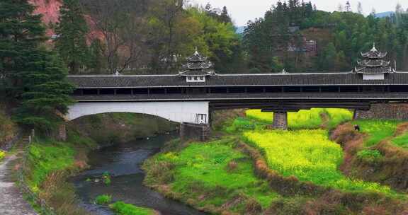 湖南怀化市坪坦侗寨横岭村廻龙桥春天