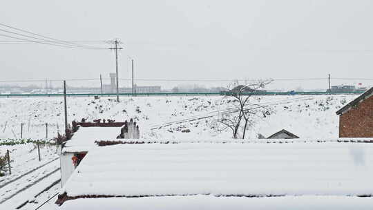 农村乡村冬季冬天鹅毛大雪下雪