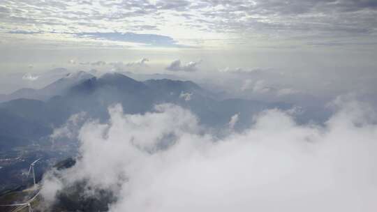 高空航拍俯视云雾山川自然风景