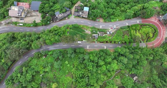 云南老姆登盘山公路