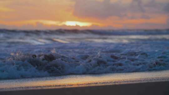 海浪沙滩落日夕阳海滩视频素材模板下载