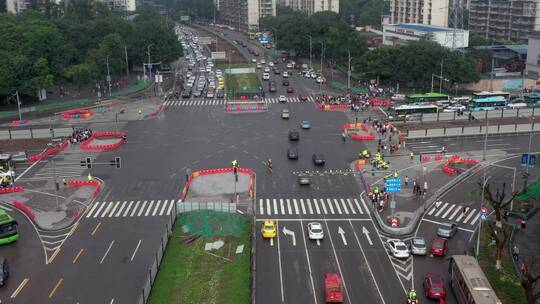 城市十字路口车流航拍