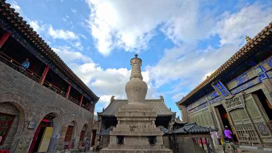 山西地标五台山南山寺佑国寺