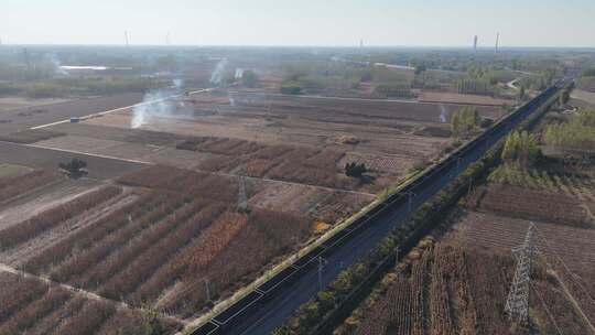 航拍乡村田野公路风光