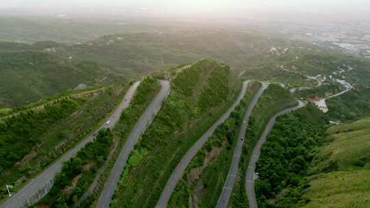 航拍陕西西安市骊山盘山路