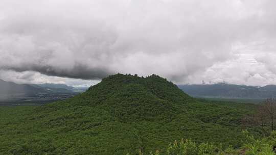 云南腾冲火山口航拍