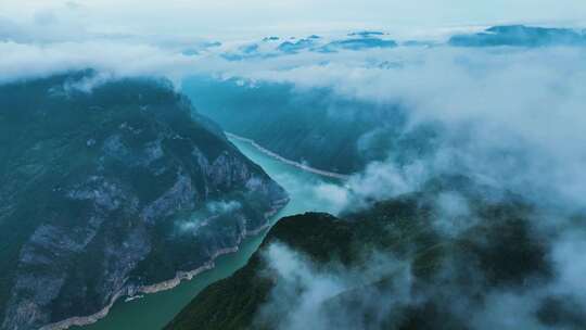 长江三峡巫峡神女峰重庆三峡巫山云雨