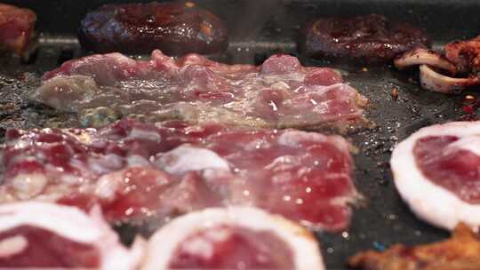 4K铁板烤肉全过程牛肉羊肉视频素材