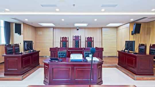 法院法庭空境